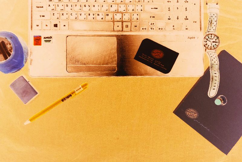 نویسنده مخاطب دارد نه هوادار