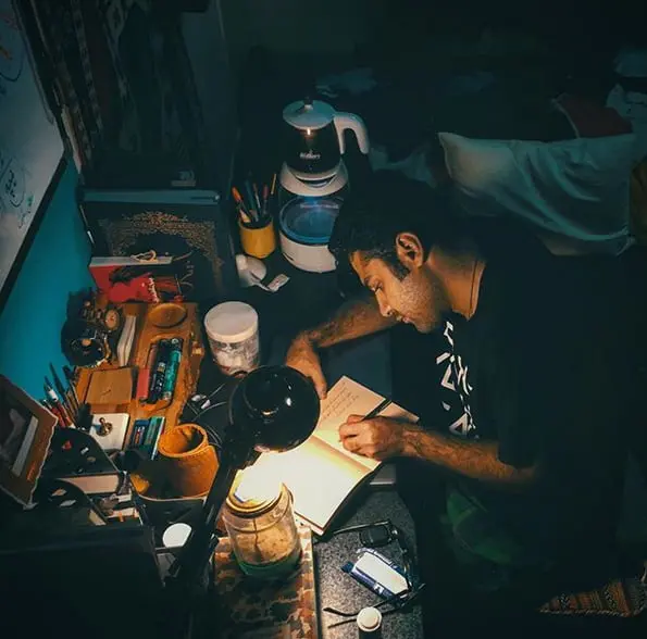 مرگ محتوای فارسی حسام الدین مطهری مرگ زبان فارسی